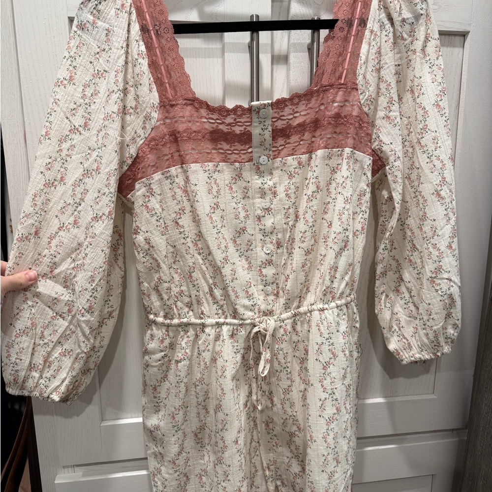 Vintage Floral Lace-Trimmed Romper
